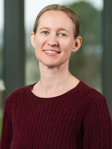 Jessica Pleuss headshot