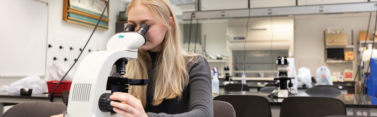 biology student in lab